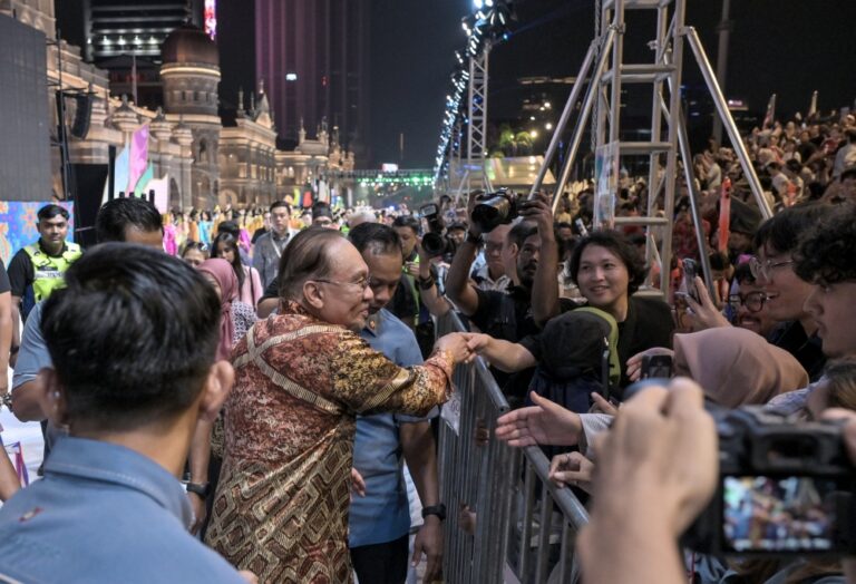PM Anwar attends Citrawarna 2026 launch and cultural parade