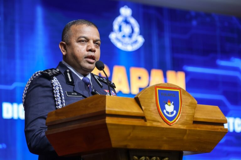 Ayob Khan retires as deputy IGP today after 35 years in police force, Ibrahim now acting DIGP