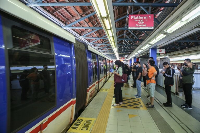 Power outage at University station disrupts Kelana Jaya LRT services