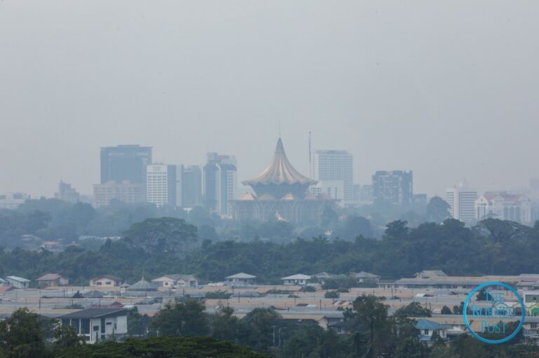 Six Sarawak areas hit ‘Unhealthy’ air levels as API readings spike