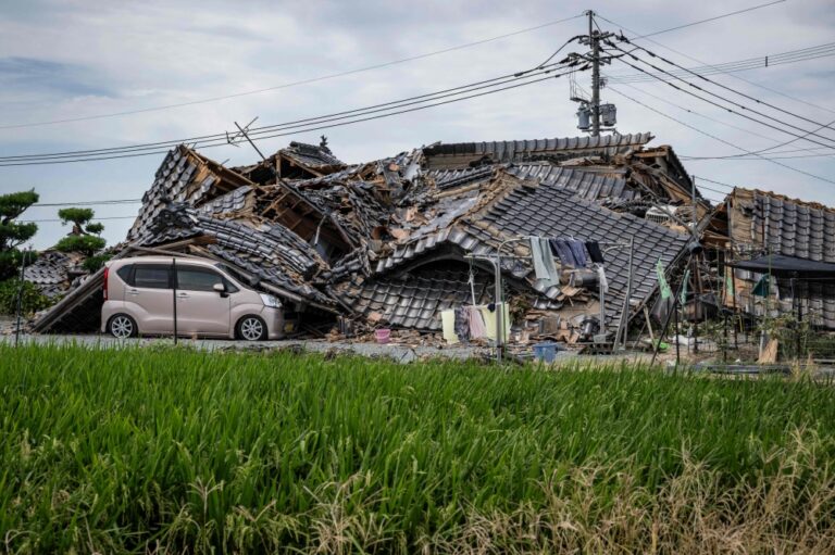 Language barriers hinder quake relief for Kumamoto’s foreign residents