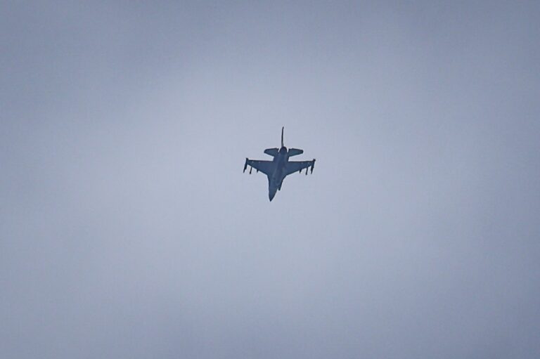 South Korea scrambles fighter jets as Russian military aircraft enter air defence zone
