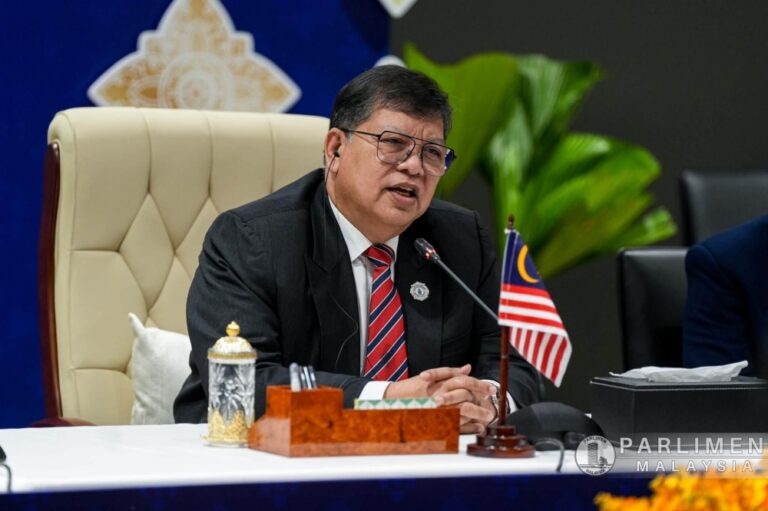 Johari Abdul calls for diplomacy to prevent Cambodia-Thailand dispute from straining Asean