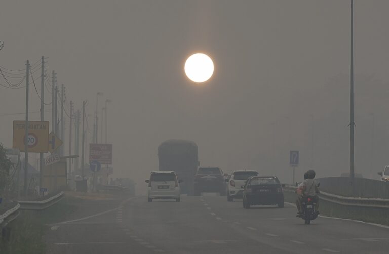 Zahid: Cloud seeding targets haze‑hit areas and dams with falling water levels