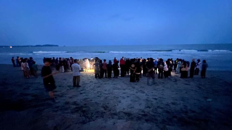 Family outing turns to tragedy as father and eight-year-old son drown off Pengerang