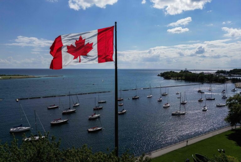 Google Maps renames Lake Ontario ‘Lake America’ in US — but not Canada