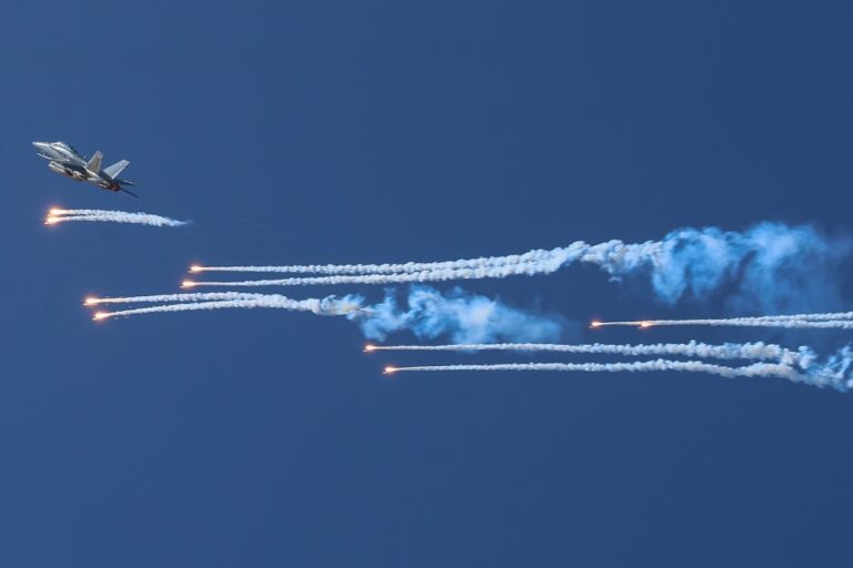 Roar of fighter jets dominates Putrajaya skies as RMAF stages National Day air show