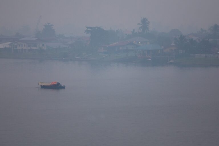 Haze worsens in East Malaysia as Sarawak records hazardous API, Sabah unhealthy levels