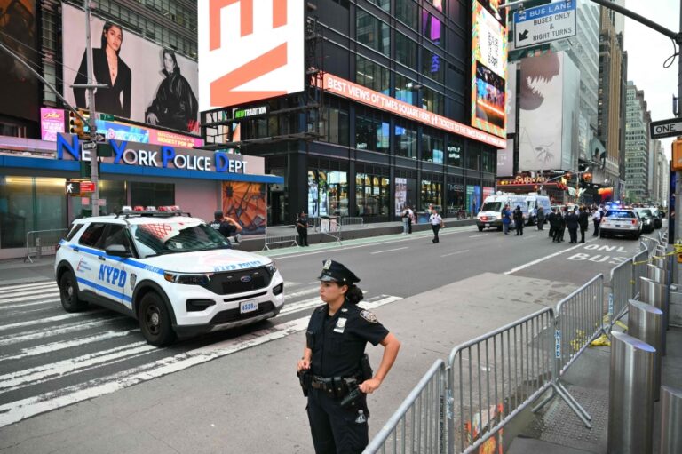 Times Square stabbing leaves one victim dead, attacker killed