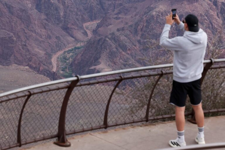 More rain threatens Grand Canyon search as flood death toll hits two, 15 missing