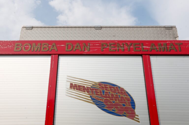 Sabah Fire Dept: Missing 11‑year‑old girl found drowned in Sungai Bengkoka after search launched for five victims