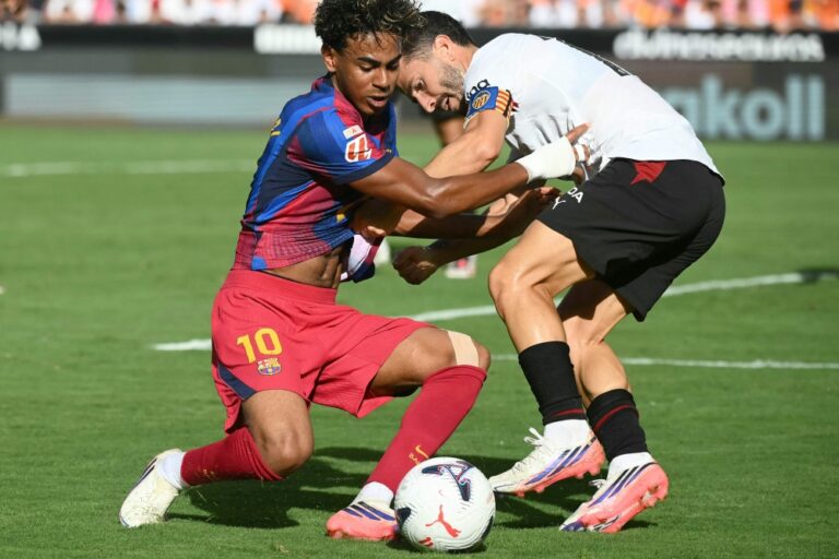 Yamal hits double as ‘nearly perfect’ Barca thrash Valencia 5-0