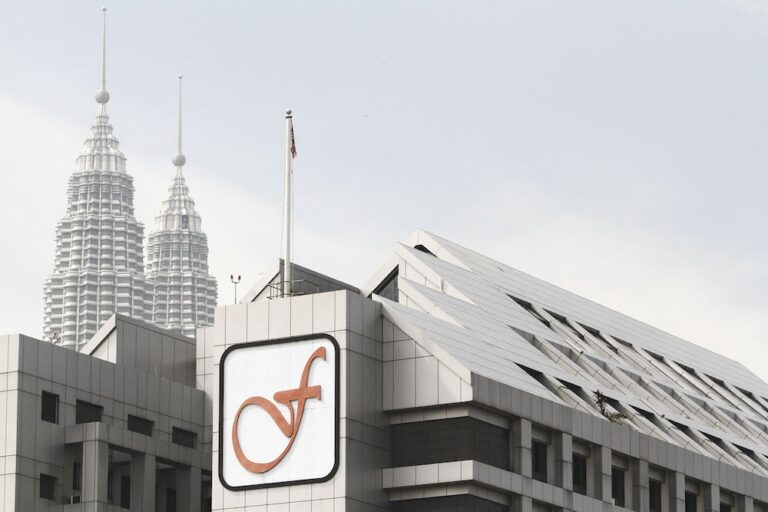 Ex-Felda general manager under five-day remand as MACC digs into KL land deal