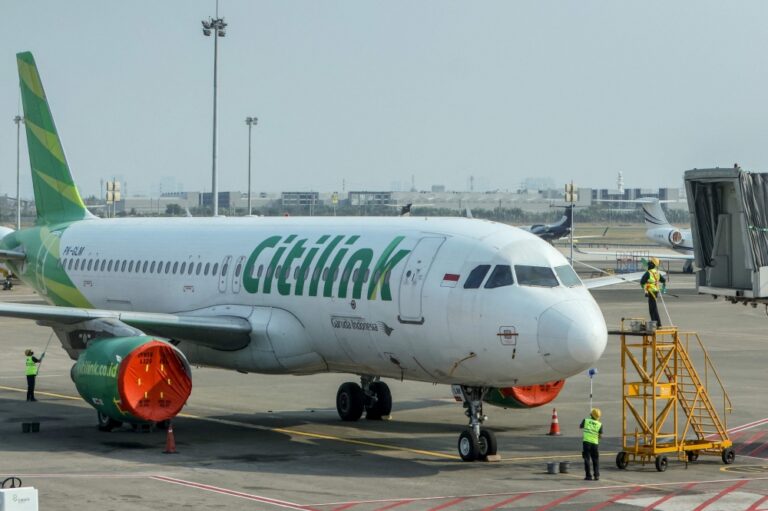 Jakarta and Java‑area airports reopen after ash shutdown that stranded more than 340,000 travellers