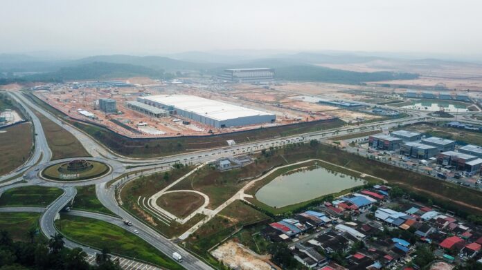 Malaysia’s data centre boom: How it affects jobs, electricity and water