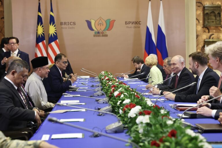 PM Anwar, Putin agree to establish mechanism to fast-track Malaysia-Russia deals