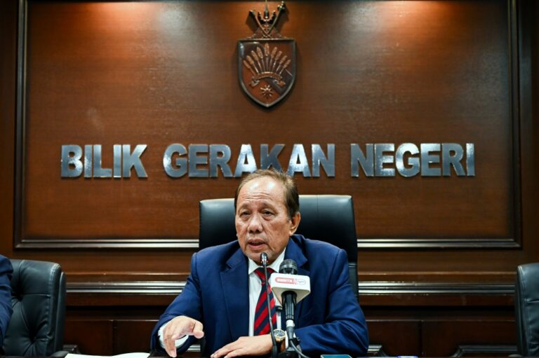 Negeri Sembilan MB instructs state secretary to gazette Tuanku Muhriz’s removal despite DKU objection
