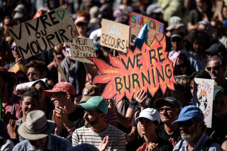 ‘No 50-degree summers!’: Thousands march in Switzerland over climate inaction