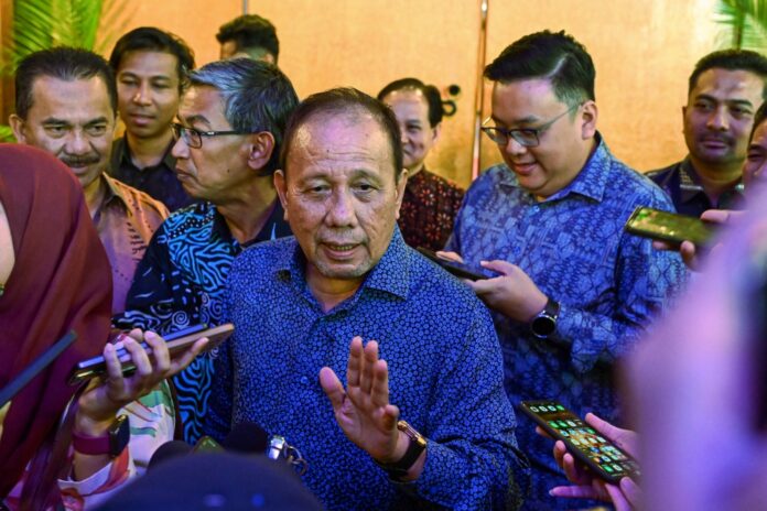 Negeri Sembilan MB says Yamtuan can’t dismiss excos without his advice, insists current line-up still valid