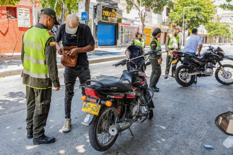Colombia sends troops into Caribbean city as gang-violence flares