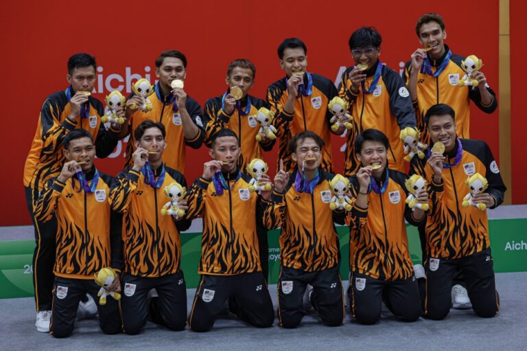 Anwar hails Malaysia’s Asian Games sepak takraw gold after 36-year wait