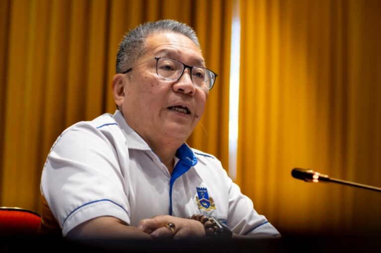 Kuching South mayor lodges police report over ‘malicious’ remarks against him, family