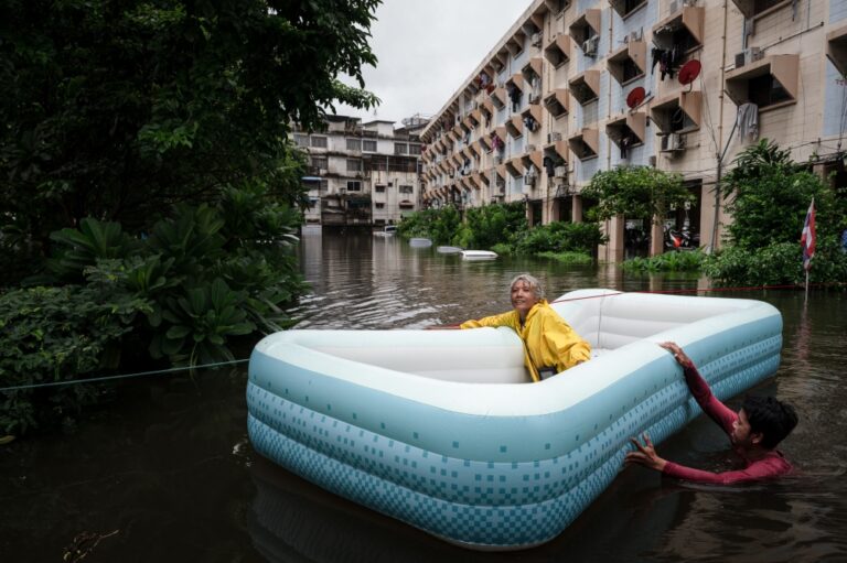Bangkok and three neighbouring provinces get two‑day holiday as Thailand ramps up flood response