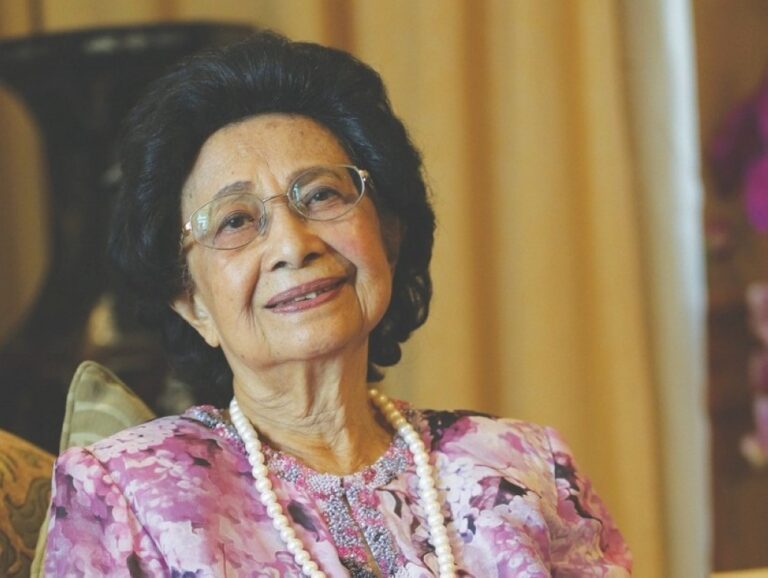 PM Anwar mourns Dr Siti Hasmah’s passing, calls it a great national loss