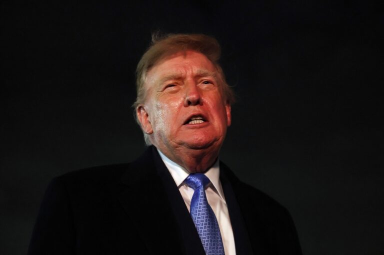 US ambassador to Fox News: Trump offered to sell arms to China