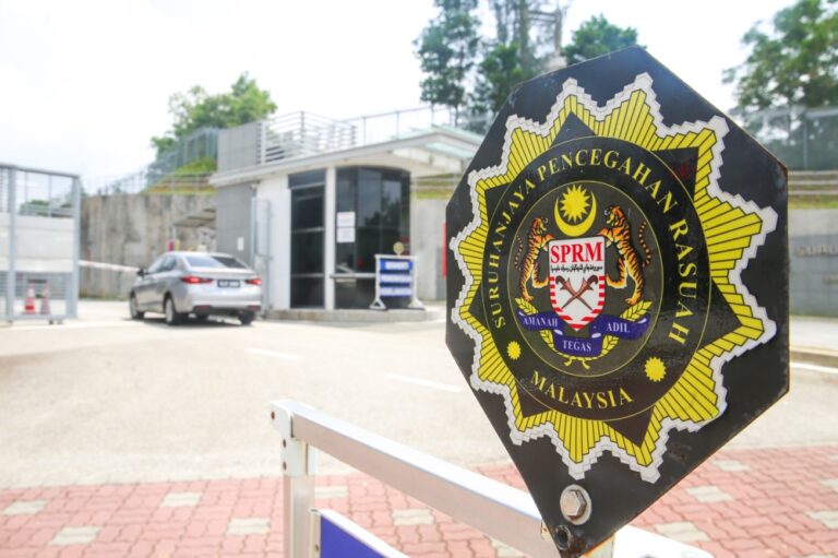 MACC remands brothers with ‘Datuk Seri’, ‘Datuk Wira’ titles over alleged RM10m investment abuse
