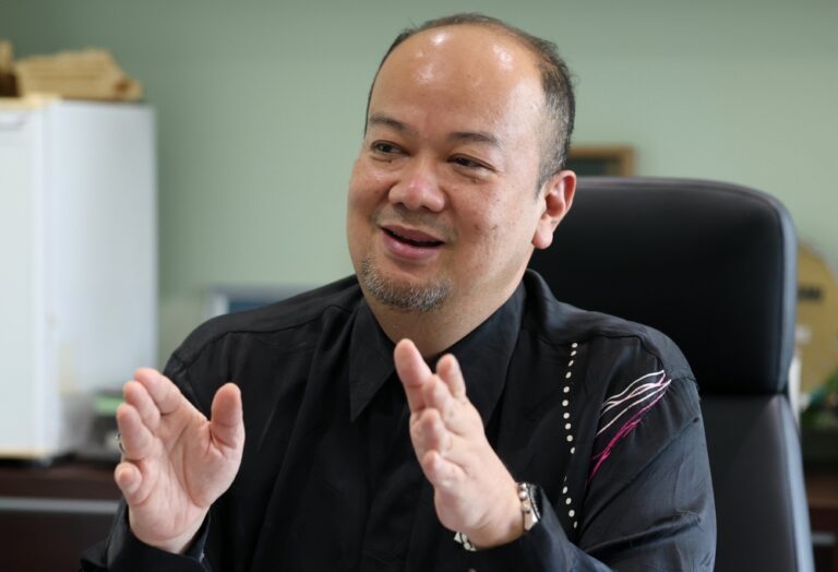 Sabah gives more than 500 adults second chance to learn reading, writing, counting