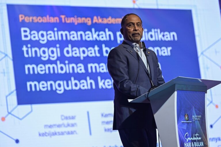 Higher education minister: Universities not only path to youth success