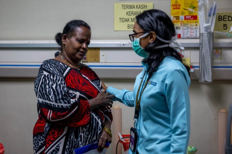 PM Anwar extends donation to Makkal Osai senior editor