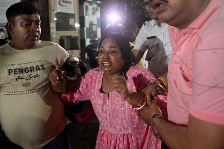 Kolkata stampede at Hindu festival kills 19, injures 25 after sudden rainfall